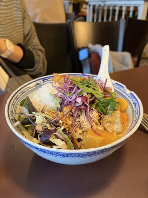 Lunch dish, Curry  at 1990 Vegan Living in Berlin