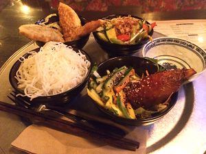 verschiedene bowls at 1990 Vegan Living in Berlin