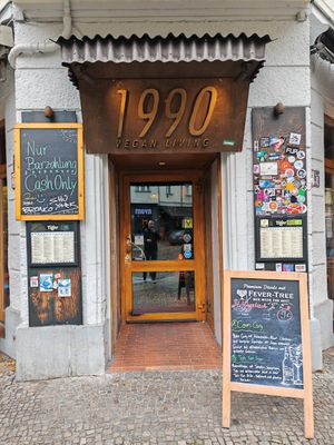 Außen at 1990 Vegan Living in Berlin
