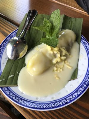 Banana with sticky rice and coconut custard at 1990 Vegan Living in Berlin