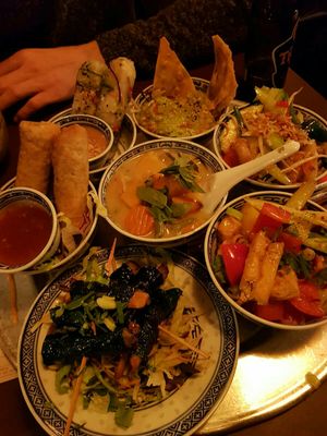 To share (small dishes) at 1990 Vegan Living in Berlin