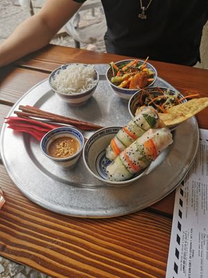 diverse bowls at 1990 Vegan Living in Berlin