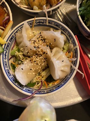 Dumplings at 1990 Vegan Living in Berlin