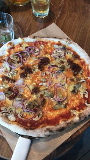 Italian style vegan pizza at Casa La Familia in Vilnius