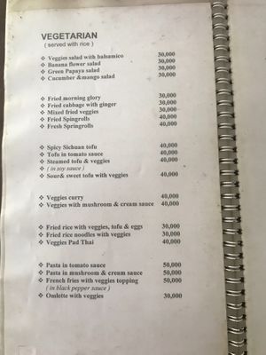 Veg menu page at Yummy Restaurant in Cat Ba