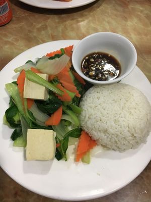 Steamed veggies and tofu with soy sauce and rice  at Yummy Restaurant in Cat Ba