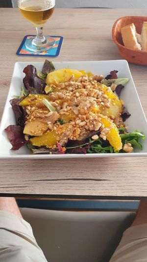 Ensalada Almirez at El Almirez in Aranjuez