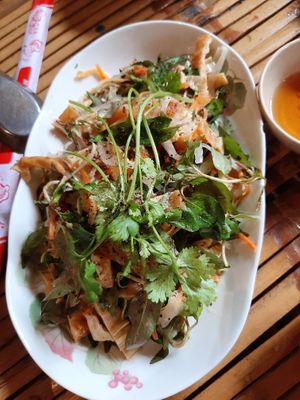 Veg-chickn salad at Com Chay - Nguyen Du in Da Nang