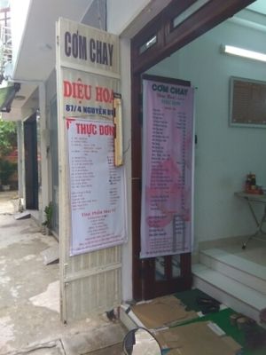 doorway with menu at Dieu Hoa in Da Nang