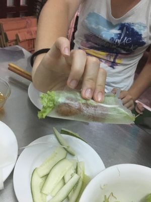 DIY summer roll at Dieu Hoa in Da Nang