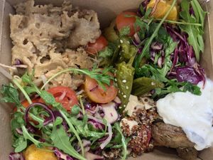 Medium take out box   at DaTerra - Bom Sucesso Markt in Porto