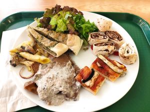 Buffet at DaTerra - Bom Sucesso Markt in Porto