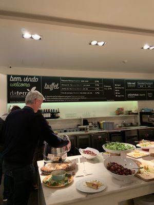 Buffet. All you can eat 🌱 at DaTerra - Bom Sucesso Markt in Porto