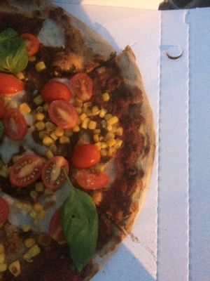 cherry tomatoes, sweet corn, basil and mozzarisella at Pizzeria Stuzzico 2 in Padua