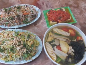 Vegetarian Pho and salads at An Lac in Ninh Binh