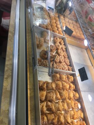 Vegan treate at Bohotis Gelateria Patisserie in Corfu