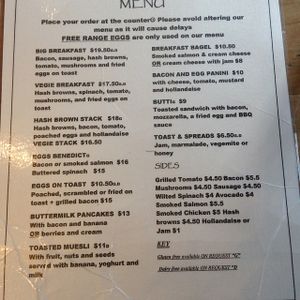 breakfast menu  at Sandfly Cafe in Te Anau