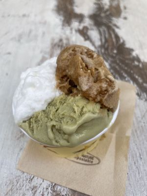 Coconut, Pistachio and Coffe cream  at Vanilla - Creams & Fruits in Turin