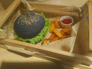 Flower Burger black bun at Flower Burger in Turin