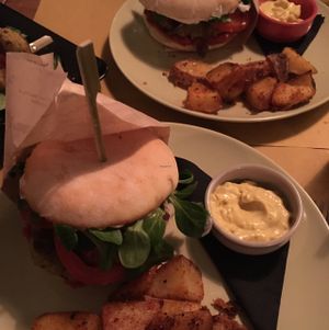 falafel burgers at Gorilla in Turin