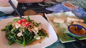 Greens and Springers! at Hi Foodcourt Stall in Hoi An