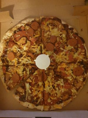 Guiltfree-Meatlovers at Harry's Gourmet Pizza in Adamstown