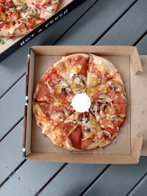 American pizza at Harry's Gourmet Pizza in Adamstown