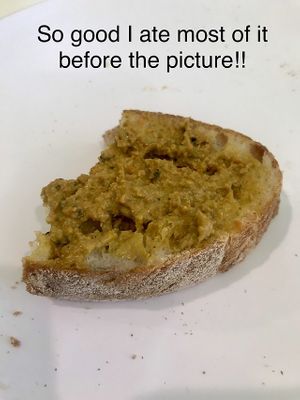 Carrot garlic toast at Mama Says in Torrance