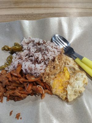  at Su Shi Ci Xin Vegetarian Food  in Central Singapore