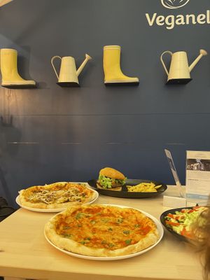 Marguerita pizza    at Veganel in Nuremberg