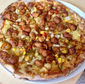 Pizza “Mexico” at Veganel in Nuremberg