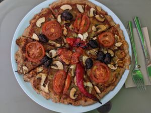 Pizza mista at Veganel in Nuremberg