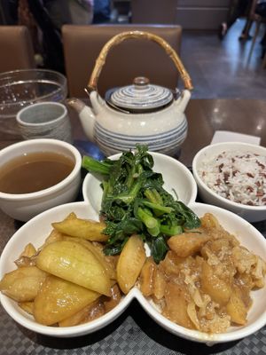   at Oriental Vegetarian 東方素 in Hong Kong Island