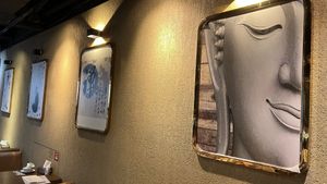   at Oriental Vegetarian 東方素 in Hong Kong Island