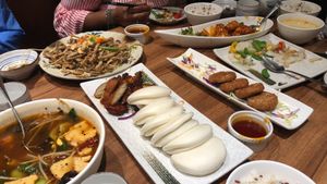 Vegetarian heaven   at Oriental Vegetarian 東方素 in Hong Kong Island