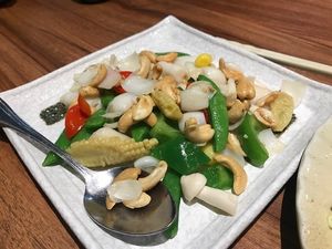 Yum at Oriental Vegetarian 東方素 in Hong Kong Island