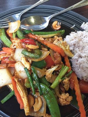 Veggie cashew nut stir fry at Sawasdee in Koh Chang Ranong