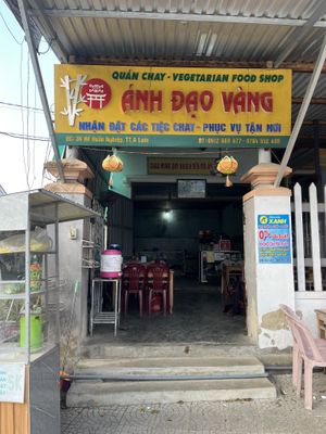   at Anh Dao Vang in A Luoi