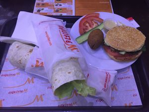 17-10-17  at Cigköftem in Lyon