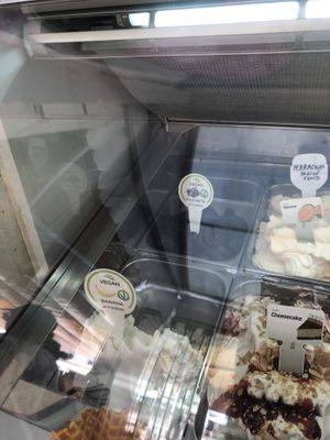   at Gelataria Italiana Ancora   in Nazare