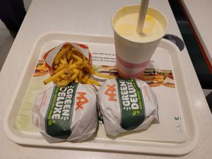 Burgers, chips and shake at MAX - Vasagatan in Stockholm