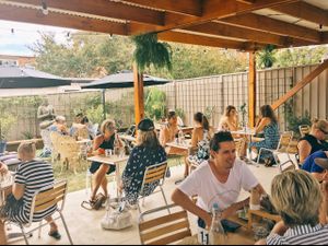 garden dining  at Komuniti in Long Jetty