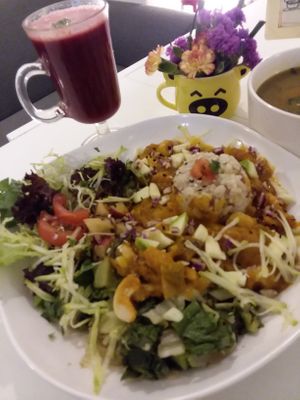 Browse delicious meat-free, we provide vegan and natural health diet. We do not provide Allium, Garlic, Onion, Dairy, Egg, Milk and Mushroom. We bring you memorable vegetarian cuisines that are both a beauty of taste and visual appeal.  at Raw Chefs Cafe in Kowloon