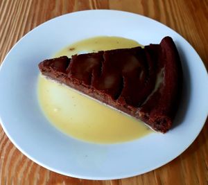 gâteau au chocolat & crème anglaise Vegan at Chic Planete in Avignon