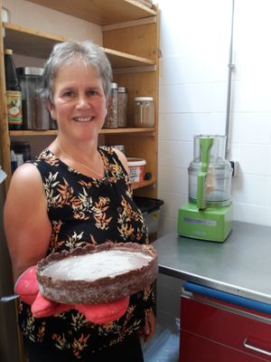 Margot in her kitchen at Margot Maakt 't in Utrecht