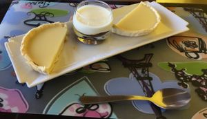 Al Natural vegan lemon tart at Al Natural  in Pedasi