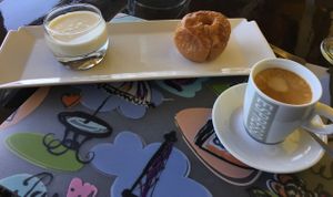 Baked apple, home made yogurt at Al Natural  in Pedasi