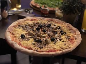 Pizza Quattro stagioni  at Roma Ristorante Pizzeria in Leipzig