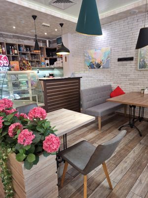  at Vege Joy in Varna