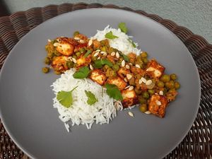 Matar Paneer (paneer, tomatoes, onions, peas, ginger, cashew, melon seeds, served with Basmati rice) at Vege Joy in Varna